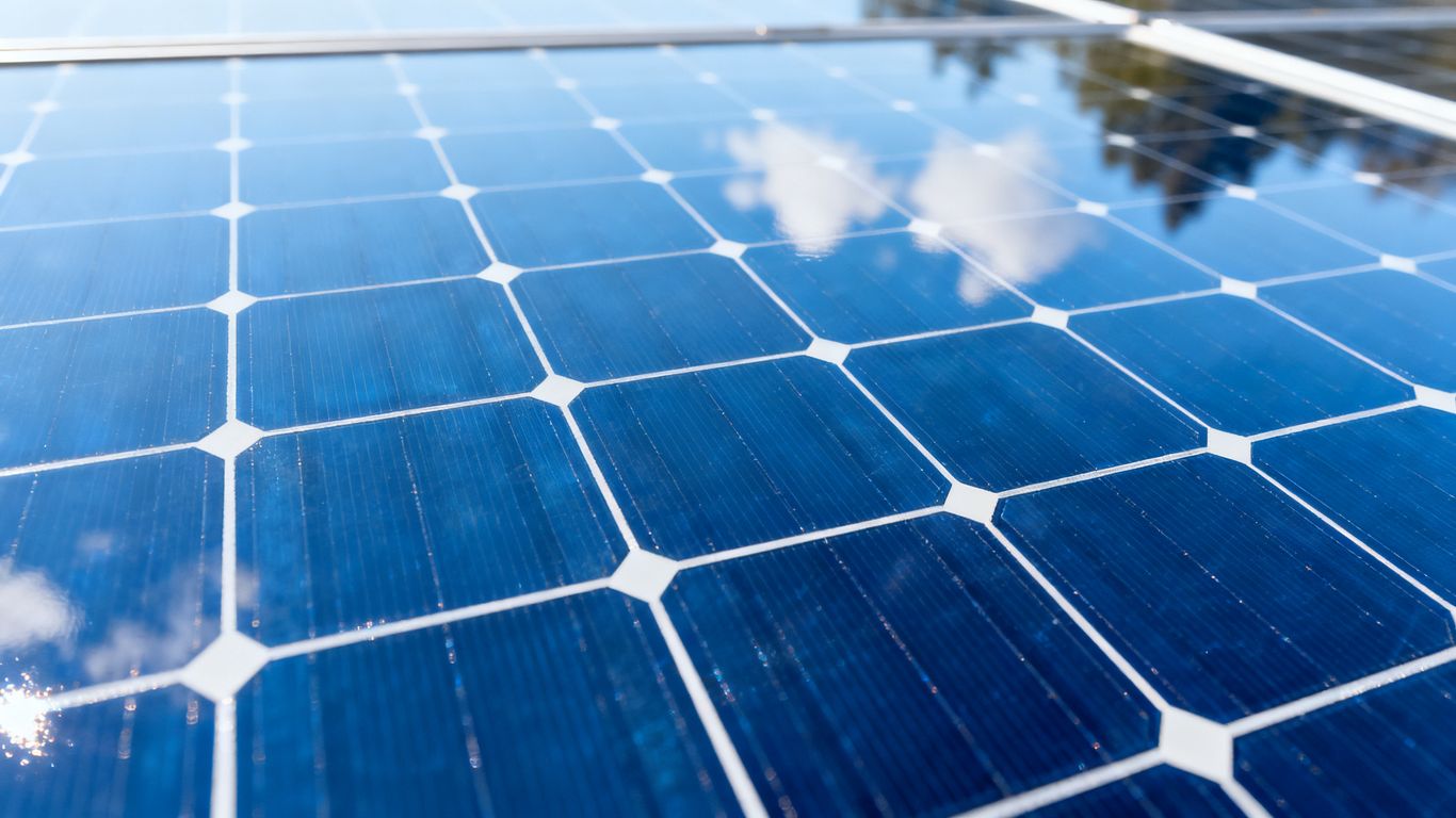 Panneaux solaires technologiques modernes