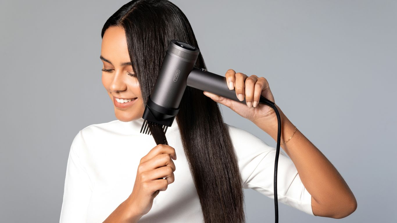 Hair dryer and steam iron product samples