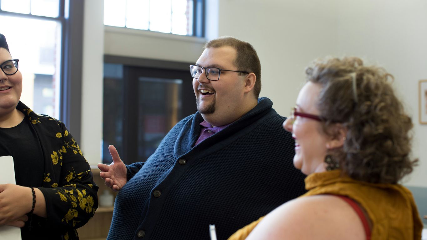 women's yellow sleeveless top