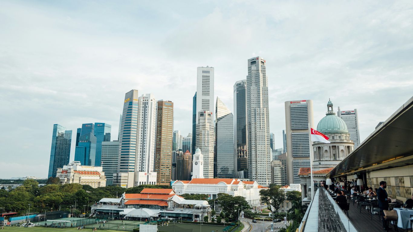 city with high rise buildings during daytime