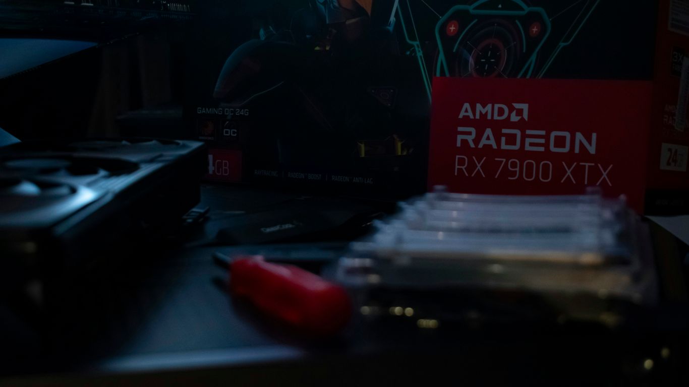Building a PC with amd radeon rx 7900 xtx.
