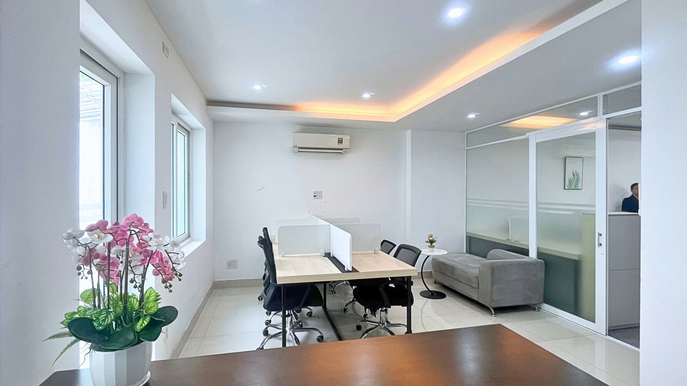 Modern office desk partitions