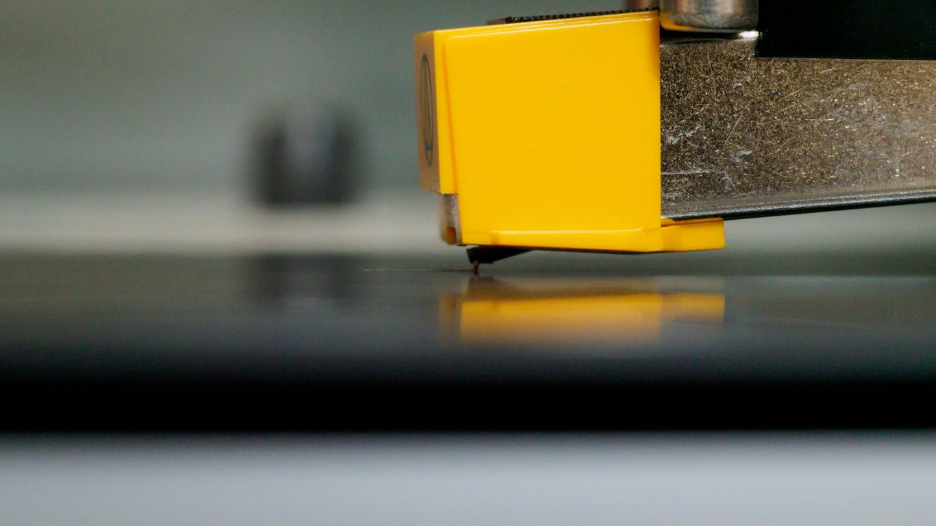 yellow and black box mod