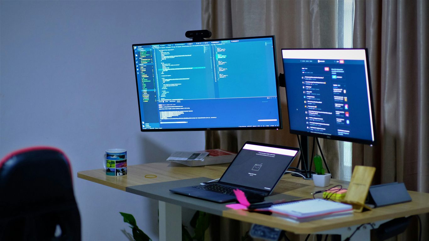I Thought Being Seen Online Meant Being Productive — I Was So Wrong