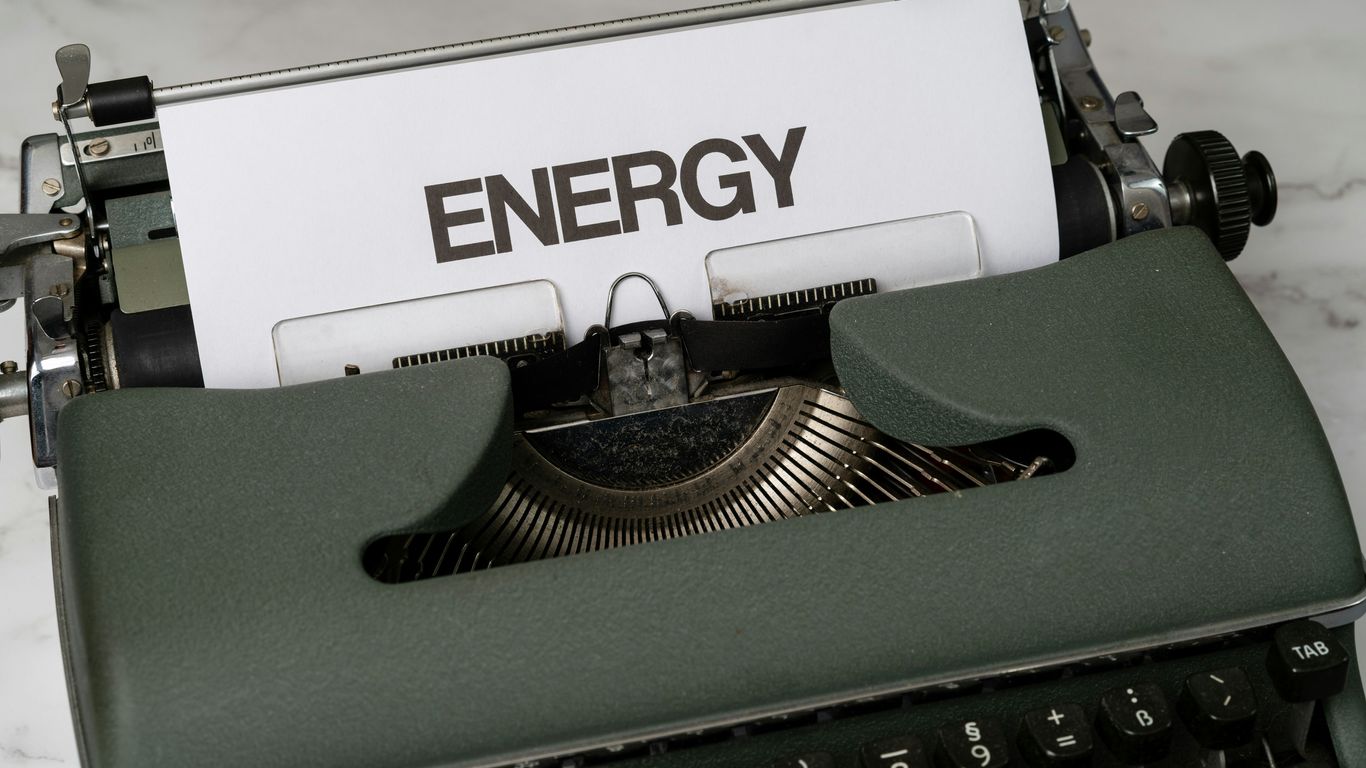 an old typewriter with the word energy printed on it