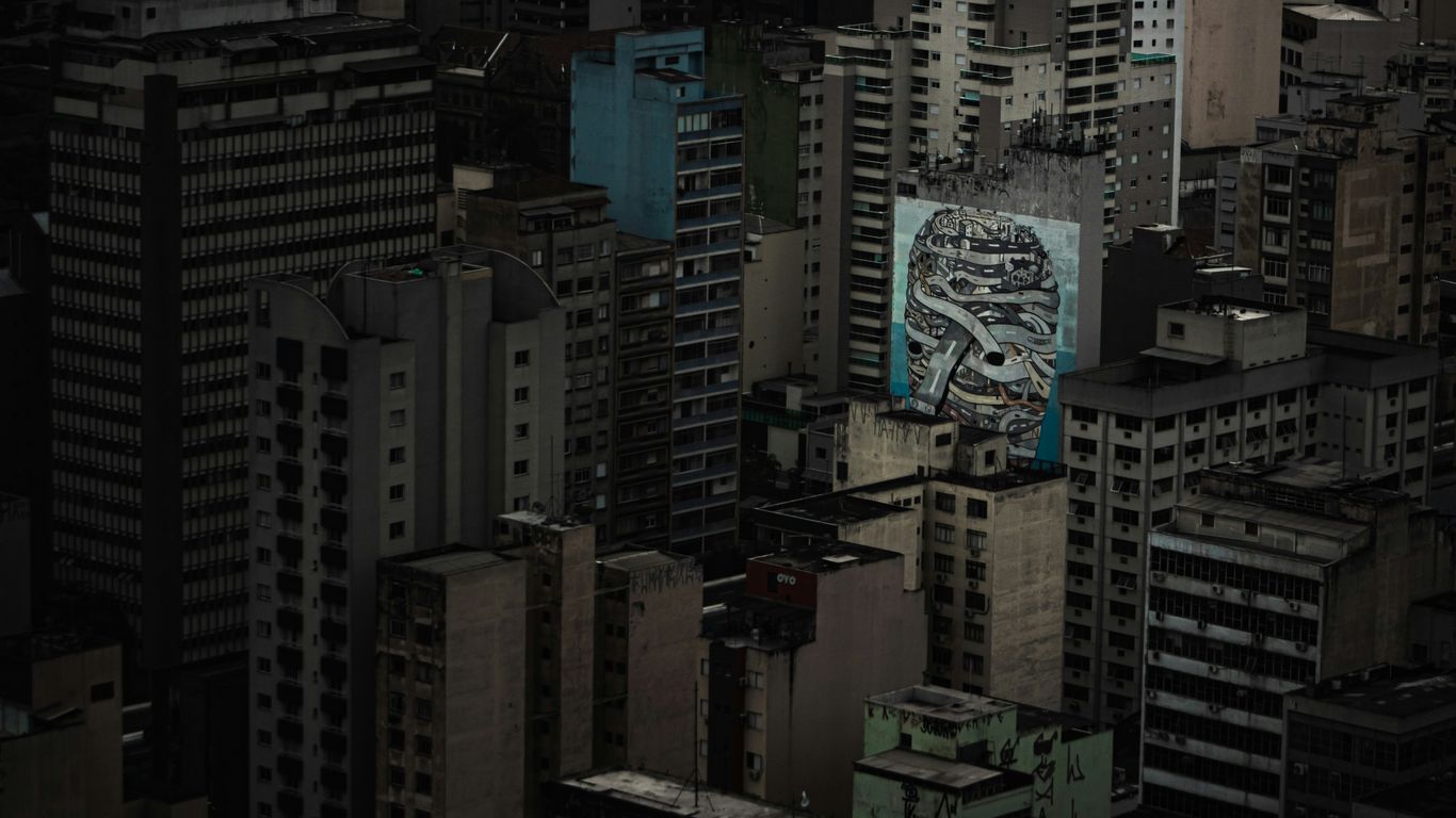 high rise buildings during daytime