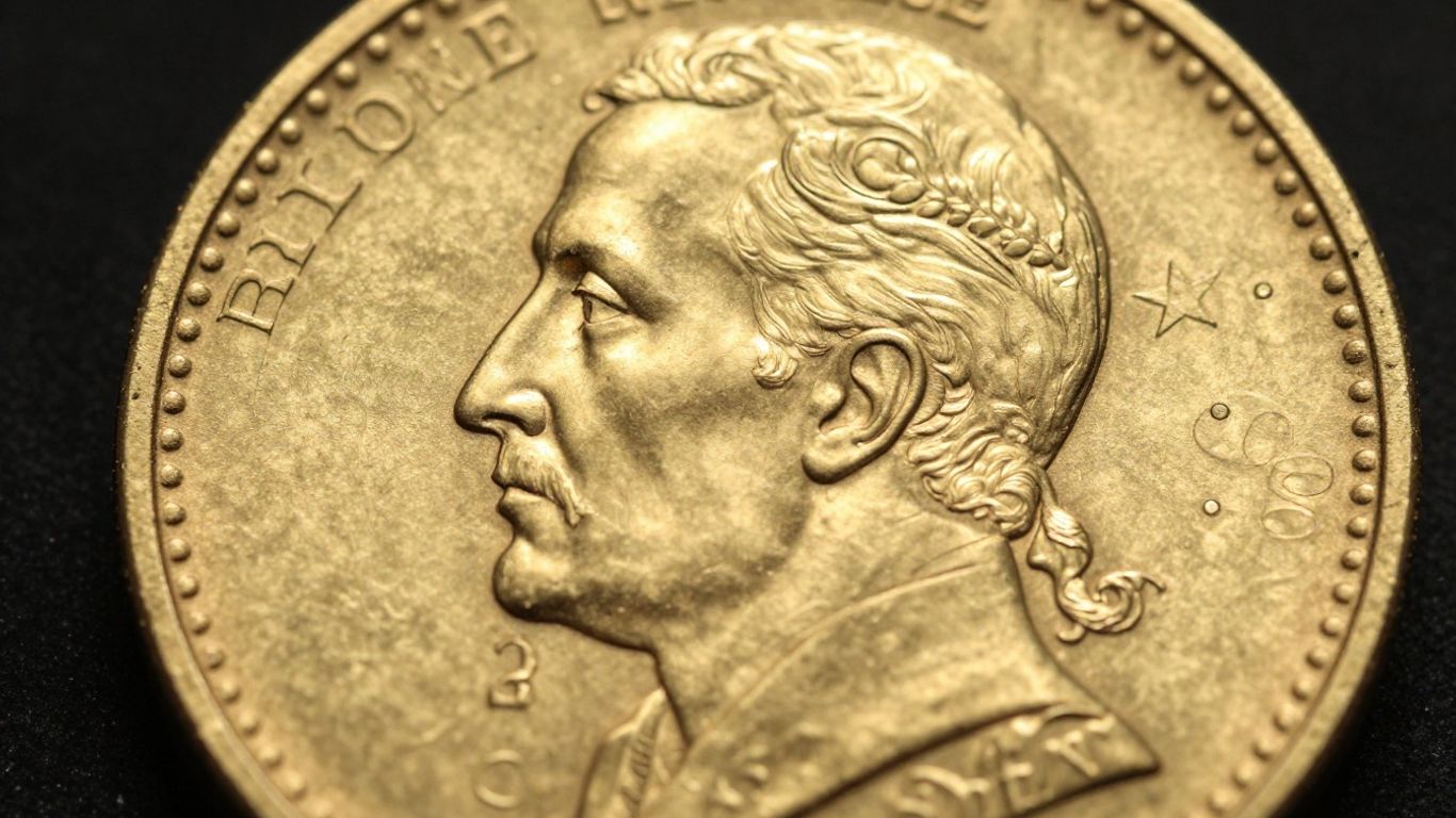 Pièce d'or Napoléon, gros plan sur le profil de Napoléon.