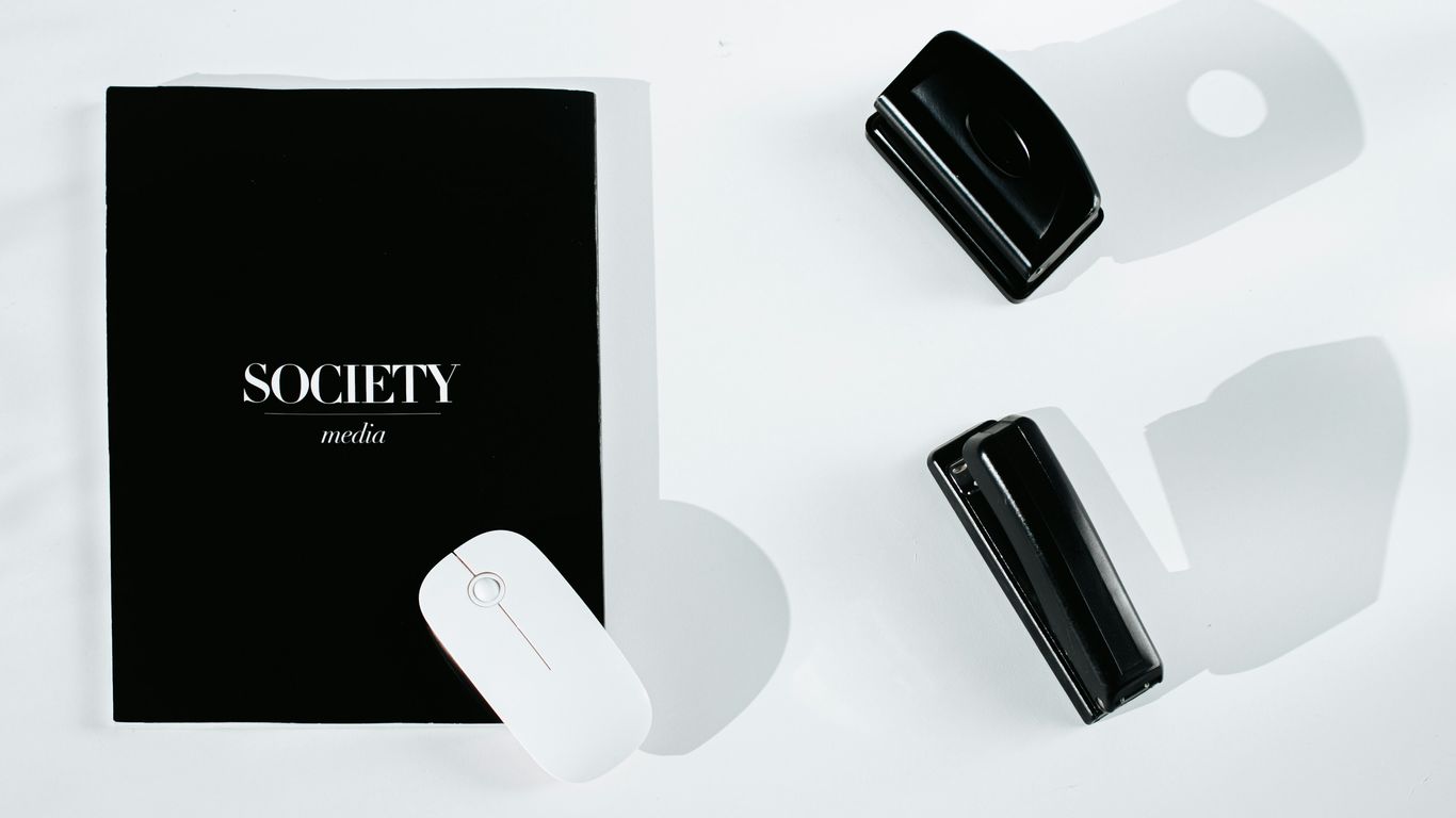 black and white smartphone case