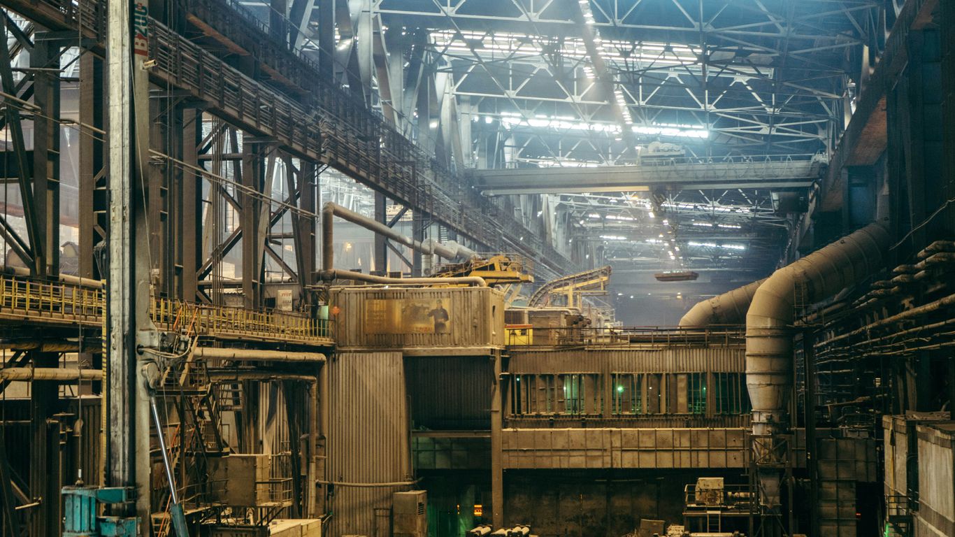 brown and gray train station