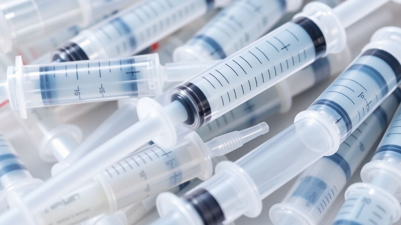 Seringues d'alimentation pour animaux pour administrer de la nourriture liquide ou des médicaments.