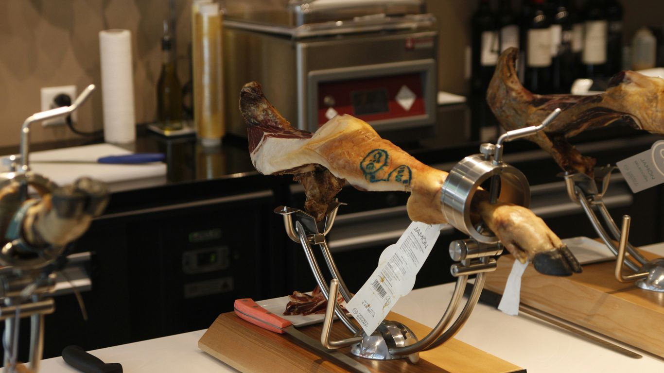 brown and silver horse figurine