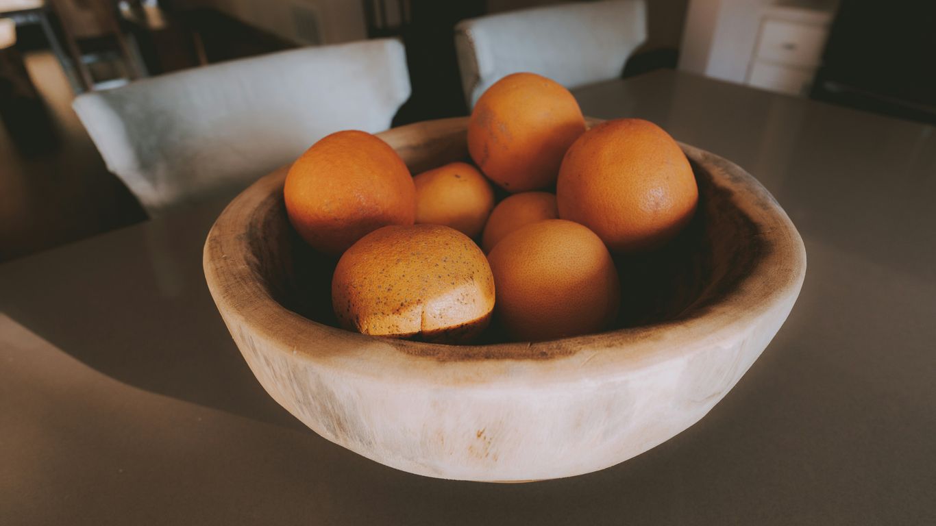 a bowl of oranges