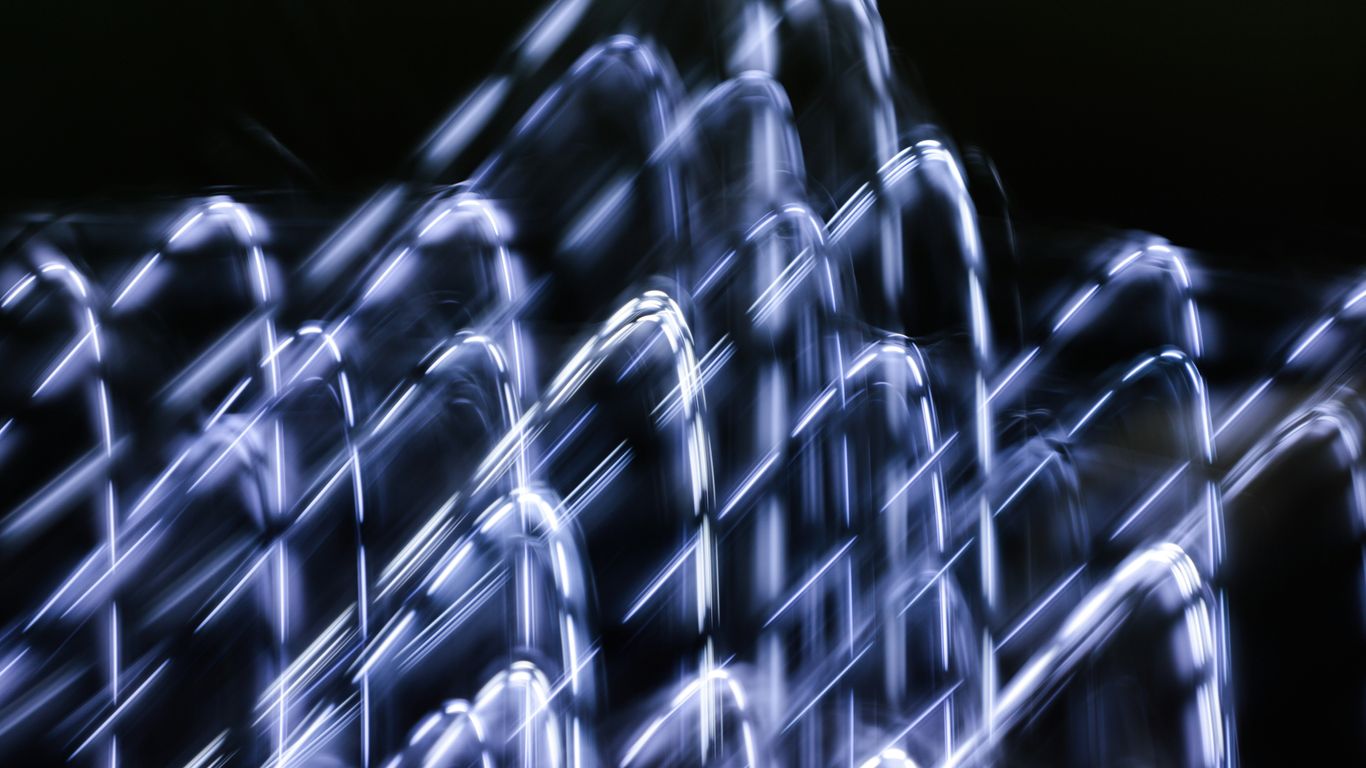 a blurry photo of a bunch of chairs