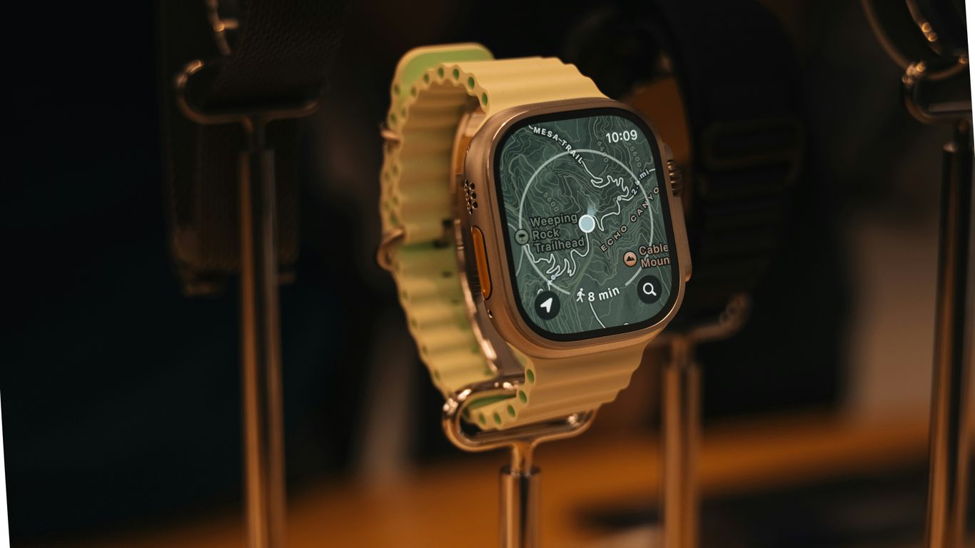 Smartwatch with map display on a stand