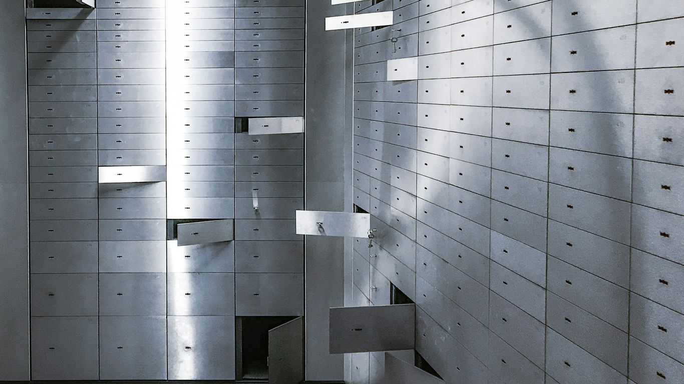 a room that has a bunch of drawers in it