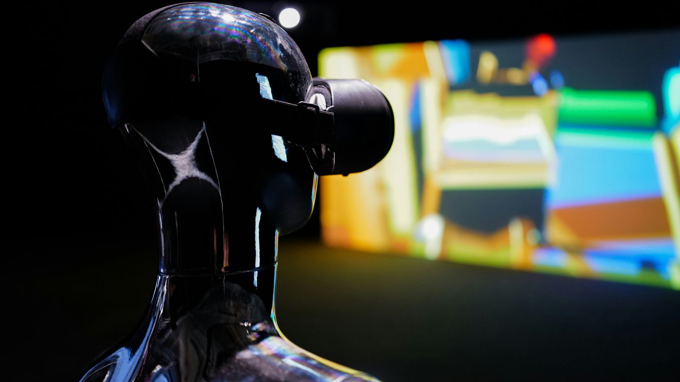 Step Inside the Mind: The Mr. Robot VR Experience Explored | TechAnnouncer