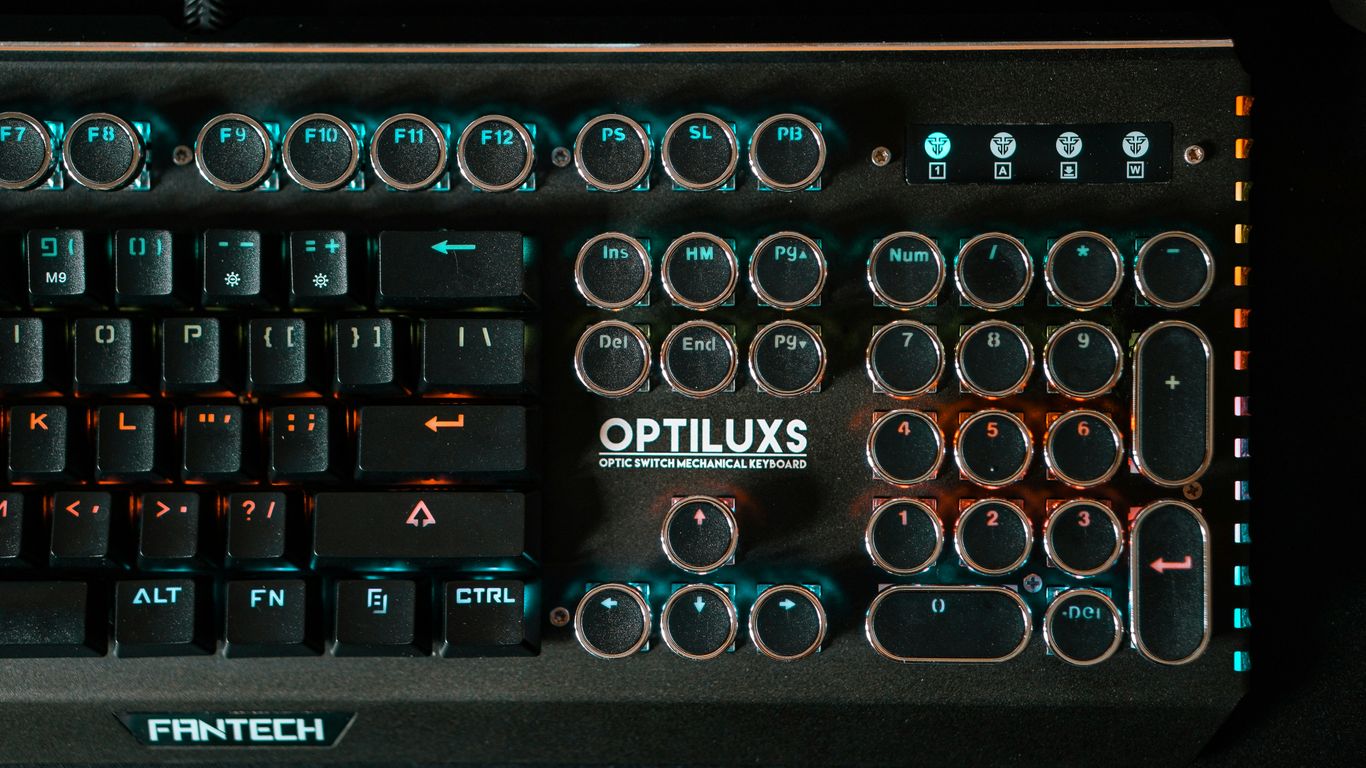 black and white audio mixer