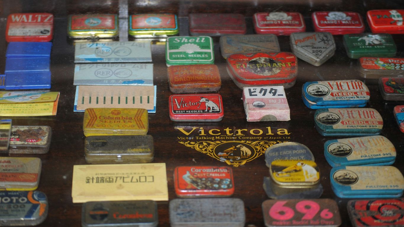 a display case filled with lots of different types of matchboxes
