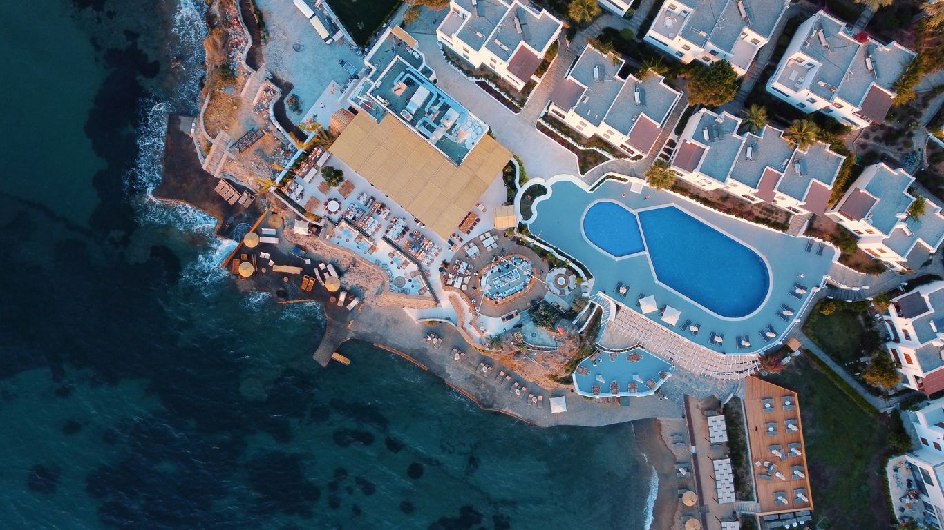 a bird's eye view of an aerial view of a resort