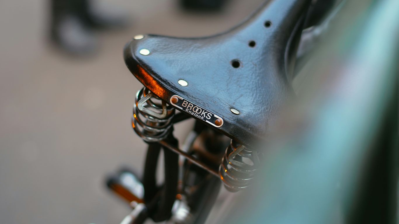 black bicycle saddle