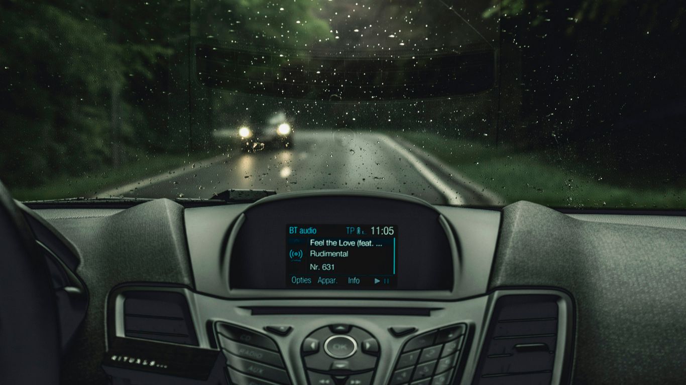 gray and black vehicle center console