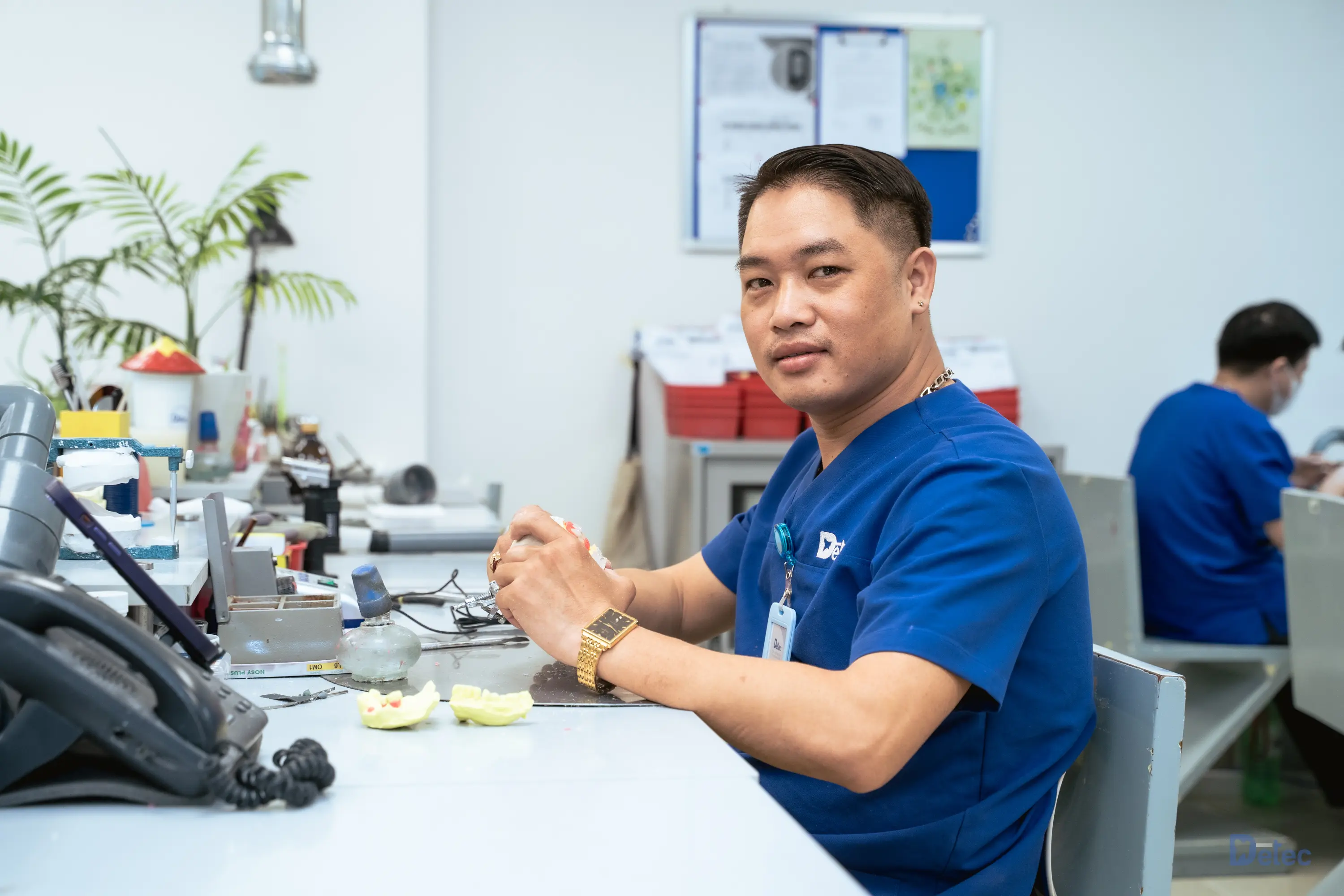 Professional crafting high quality dental prosthetics