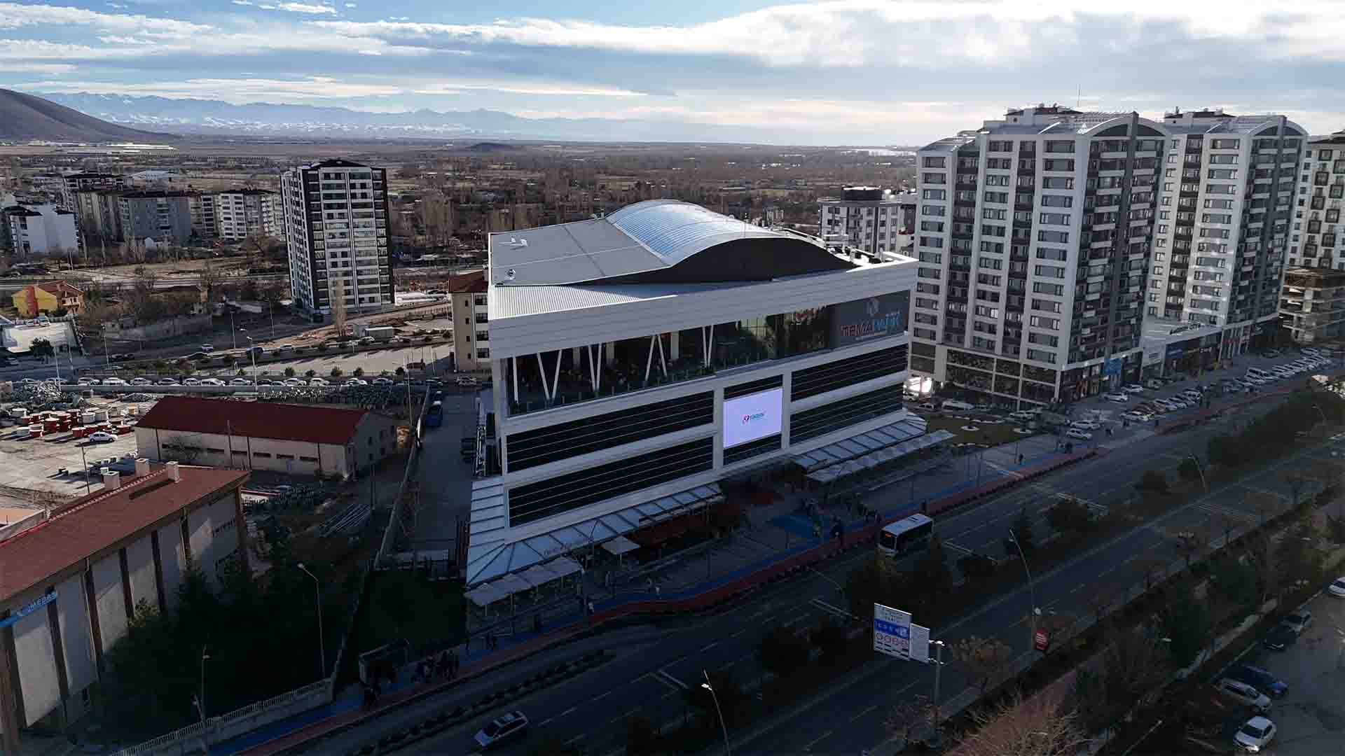 Niğde Cinebig sinema binası dış görünümü