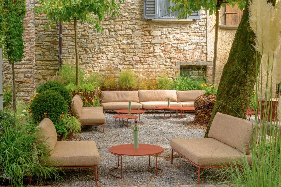 Gastro Möbel im Freien mit Zubehör