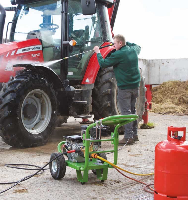 Greengear LPG pressure washer, 2000W, clean and modern.